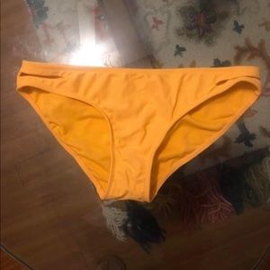 Swimsuit bottoms